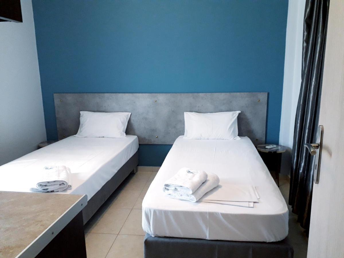 Blue Waves Luxury Suites By The Sea Plomari Dış mekan fotoğraf