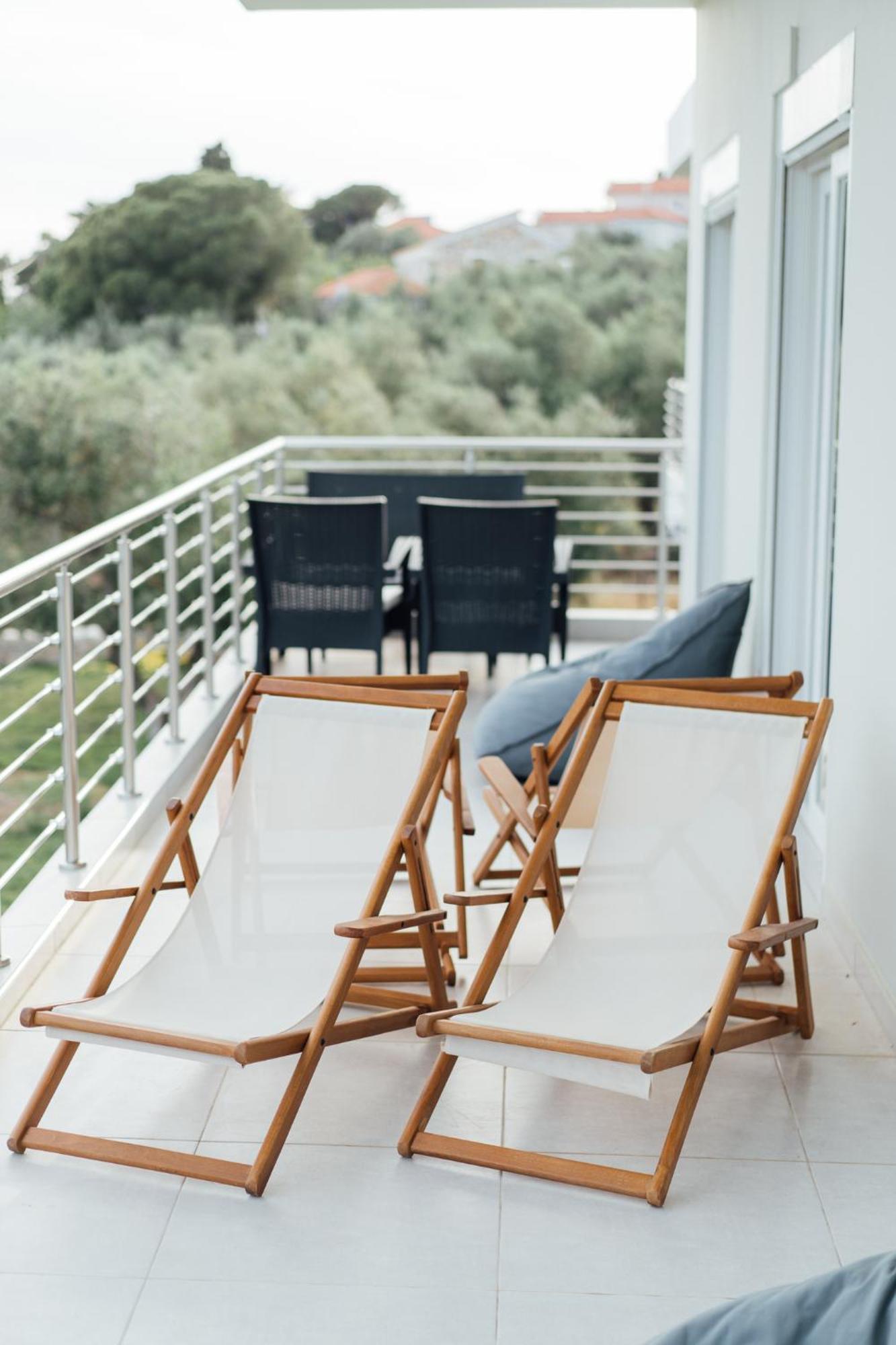 Blue Waves Luxury Suites By The Sea Plomari Dış mekan fotoğraf
