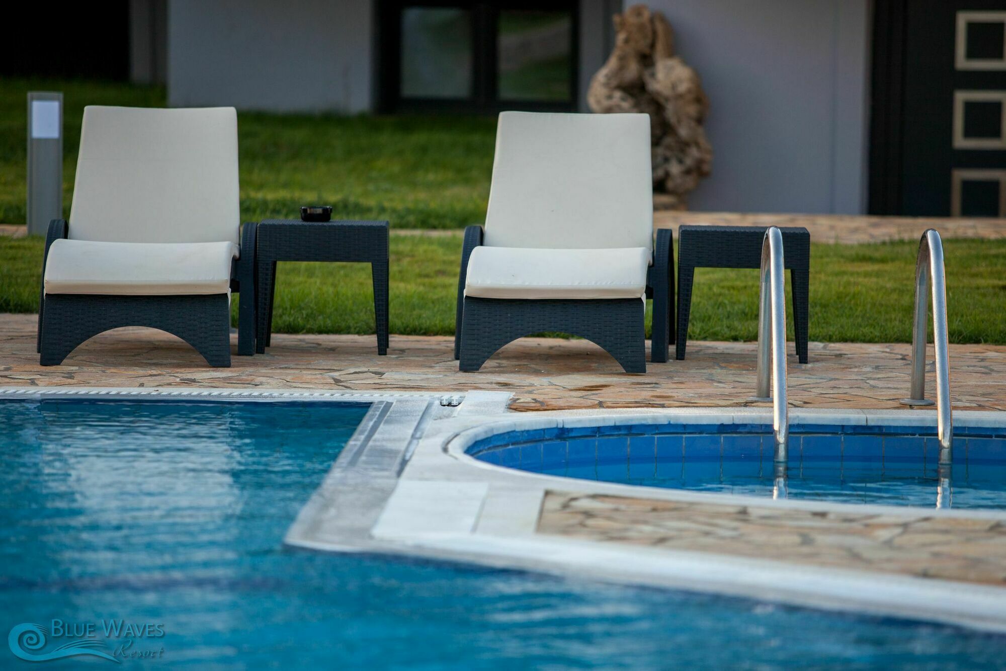 Blue Waves Luxury Suites By The Sea Plomari Konforlar fotoğraf