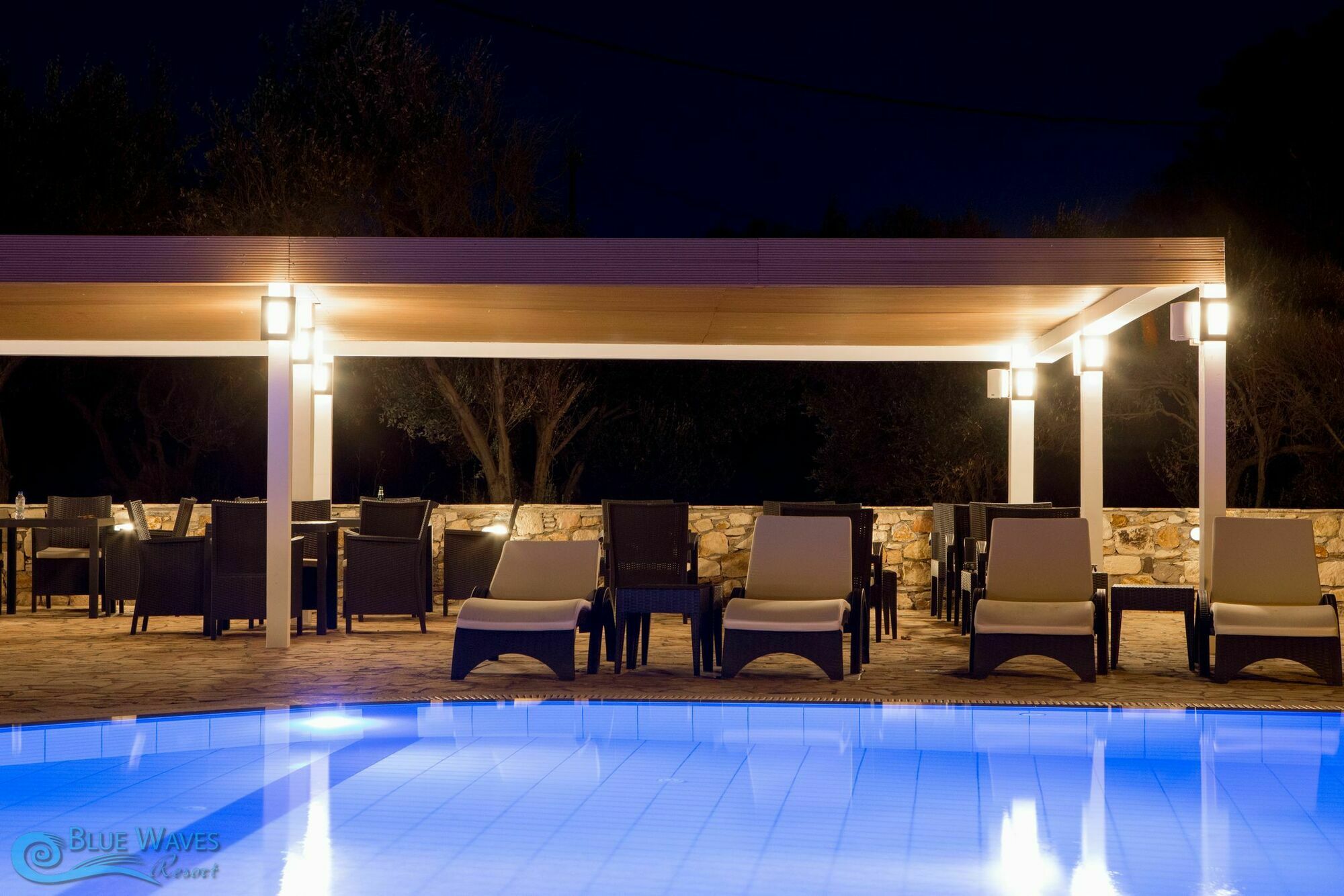 Blue Waves Luxury Suites By The Sea Plomari Konforlar fotoğraf